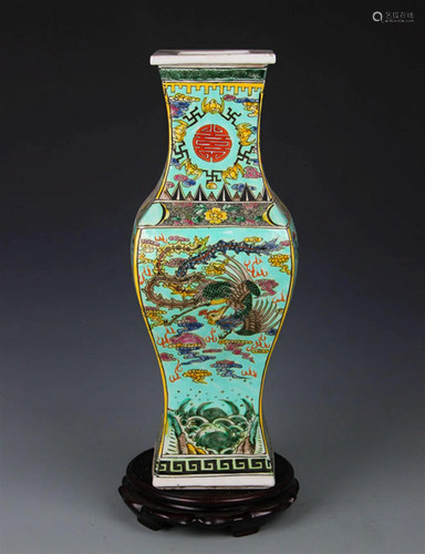 TURQUOISE GLAZED FAMILLE ROSE DRAGON PATTERN SQUARE VASE