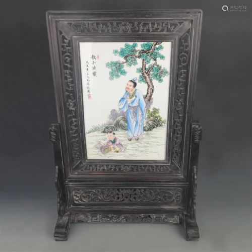 A LARGE PORCELAIN PAINTING WITH WOODEN FRAME TABLE SCREEN