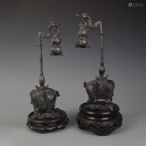 RARE PAIR OF BRONZE ELEPHANT WITH CALABASH FIGURE DISPLAY