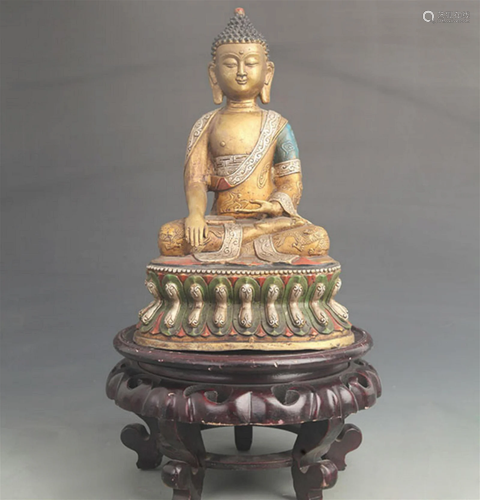 A FINE COLORED BRONZE GAUTAMA BUDDHA STATUE