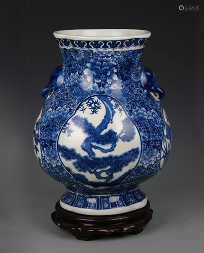 BLUE AND WHITE FLOWER AND BIRD PATTERN PORCELAIN JAR