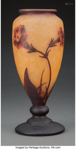 Daum Cameo Glass Daffodil Vase, circa 1900 Marks