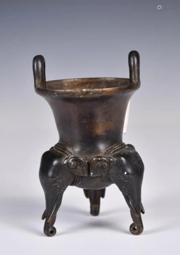 A Bronze Tripod Cencer Late Qing