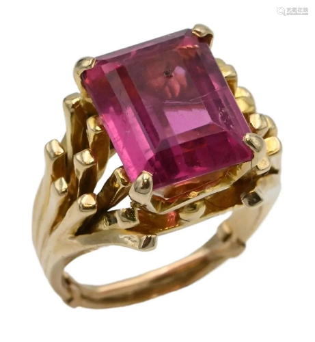14 Karat Gold Ring, set with emerald cut pink stone, size 6,...