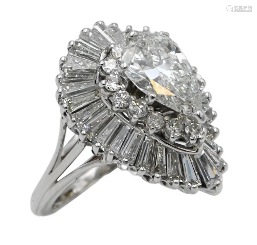14 Karat White Gold and Diamond Ring, set with 1.65 carat ce...