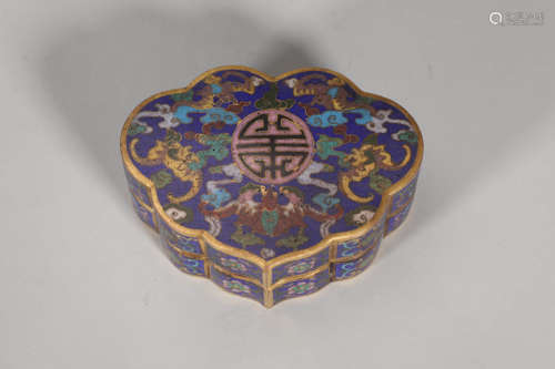 Cloisonne Enamel Five-Bats Box and Cover