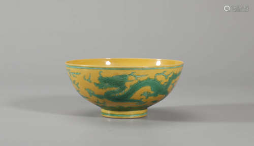 Yellow-Ground and Green-Glazed Dragon Bowl