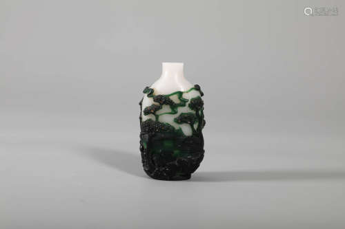 Green Overlay White Glassware Landscape Snuff Bottle