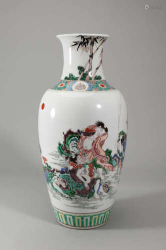 Wucai Glaze Immortal Story Vase