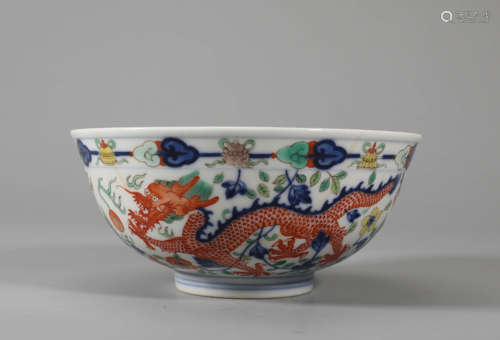 Wucai Glaze Dragon and Phoenix Bowl