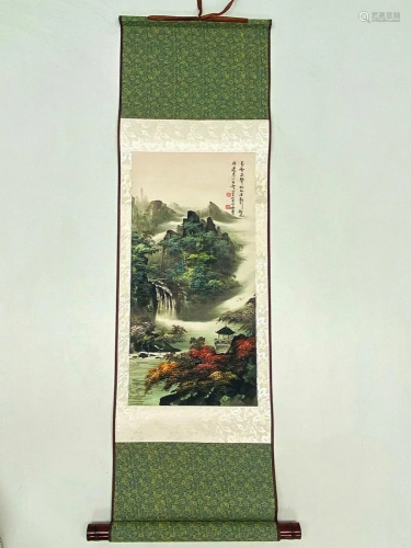 Mountain Scenery Chinese Silk Scroll Ink Painting