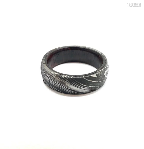 Men's Damascus Steel Ring With Whisky Barrel Inner Cust...