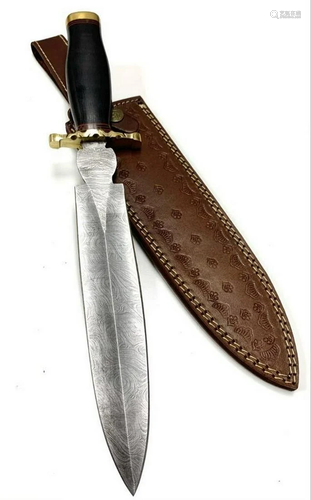 Large Spear Point Damascus Hunting Blade With Leather Sheath