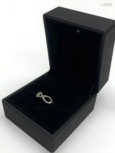 Ladies 925 Sterling Silver Infinity Ring