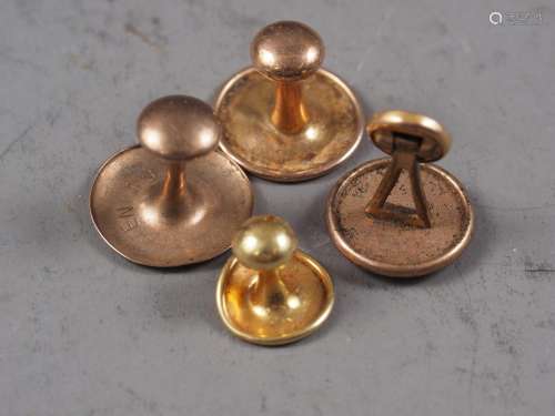 Three 9ct gold collar studs, 3.2g gross, and an 18ct gold co...