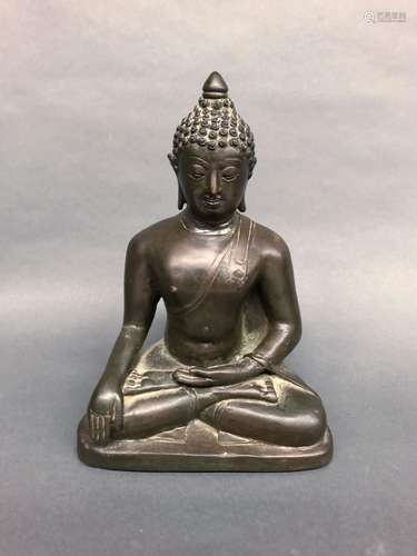 CHINEBoudha assis en bronze à patine noire.H. : 20cm