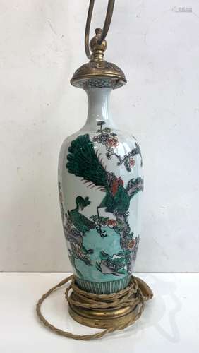 CHINEVase en porcelaine à décor de la Famille Verte  (monté ...