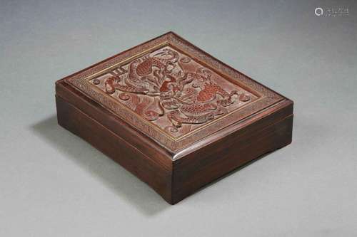 CHINE ou INDOCHINEBoîte rectangulaire couverte en bois sculp...