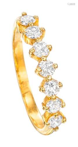 en or jaune sertie de 7 diamants taille brillant pour un tot...