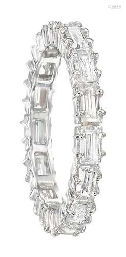 en or blanc sertie de diamants baguettes pour un total d'...