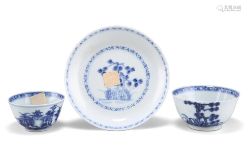 THE NANKING CARGO - THREE PIECES OF CHINESE BLUE AND WHITE, ...