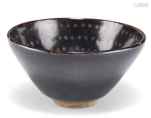 A JIZHOU 'SPECKLED DEER' BOWL, the interior with s...