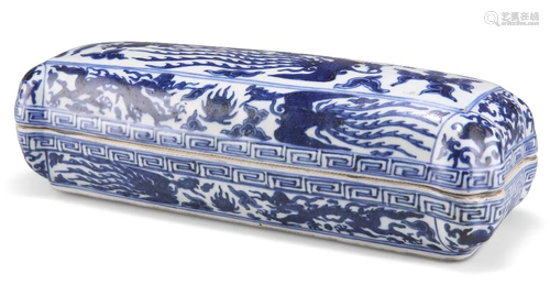 A CHINESE WANLI-STYLE BLUE AND WHITE BOX AND COVER, the rect...