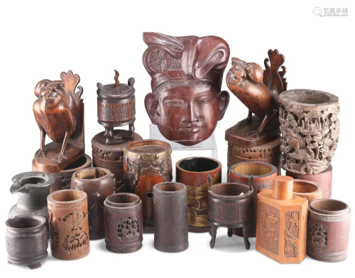 A LARGE COLLECTION OF CHINESE AND JAPANESE CARVED PIECES, 19...