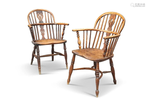 A 19TH CENTURY YEW WOOD WINDSOR CHAIR, with pierced splat, r...