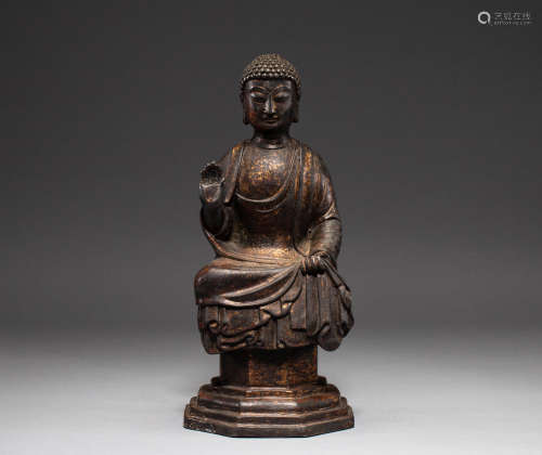 Bronze Buddha statue of Tang Dynasty in China