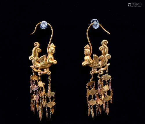 Gilt earrings from the Tang Dynasty of China
