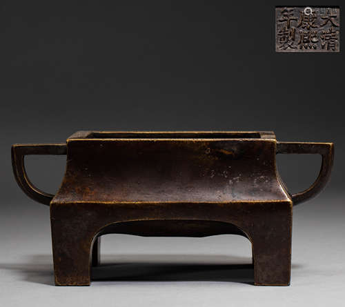 Chinese bronze incense burner from qing Dynasty