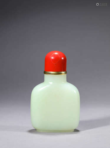 White Jade Snuff Bottle