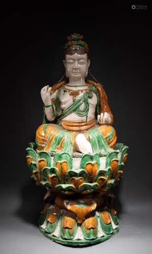 Three-color Buddha statue of Tang Dynasty in China