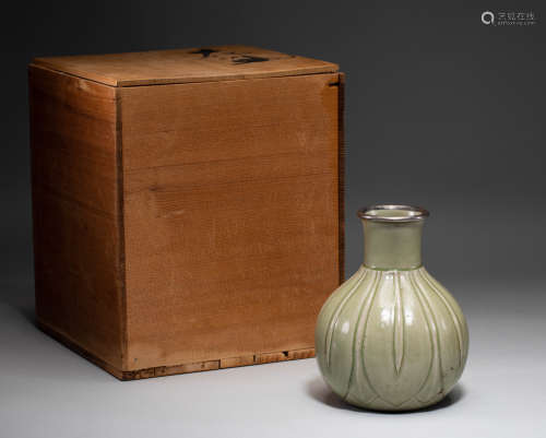China song Dynasty porcelain vase with secret color