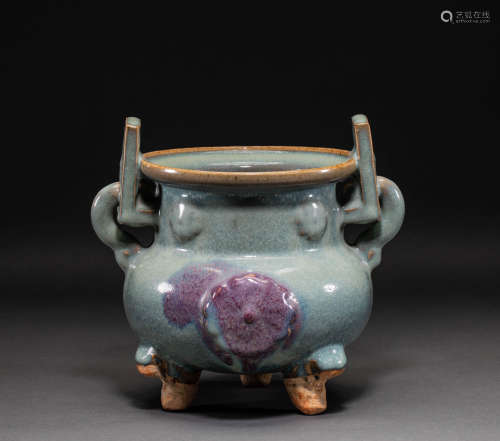 Chinese Jun kiln incense burner in yuan Dynasty