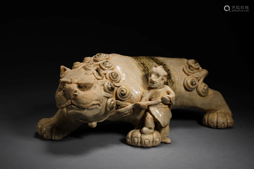 Porcelain lion of Xiangzhou kiln in Tang Dynasty