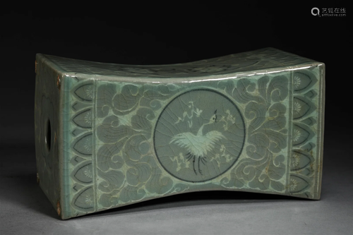 Celadon pillow of Song Dynasty