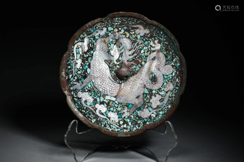 Pearl of Pearl bronze mirror in Tang Dynasty