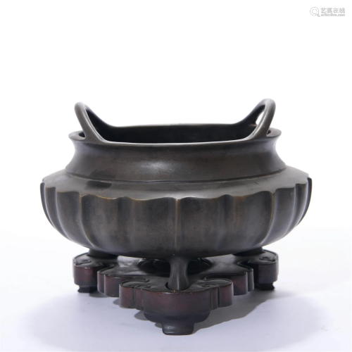 Bronze Melon-Form Double-Eared Censer