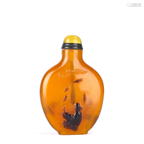 Agate Cameo Snuff Bottle