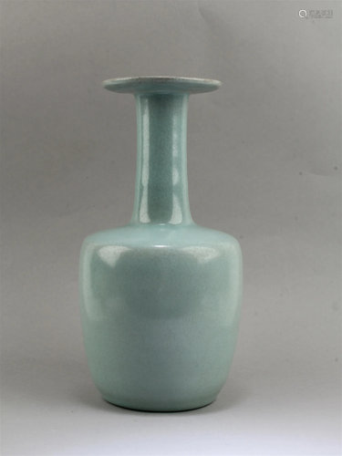 Chinese Ruyao Vase