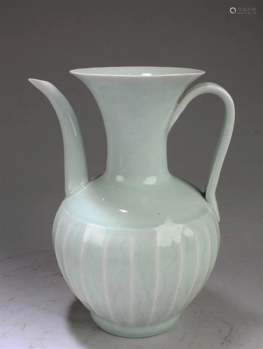 Chinese Porcelain Ewer