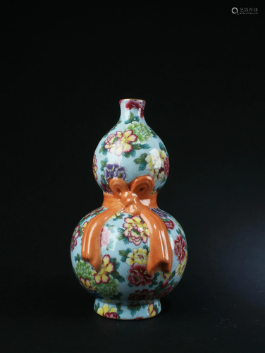 Chinese Porcelain Double Gourd Vase