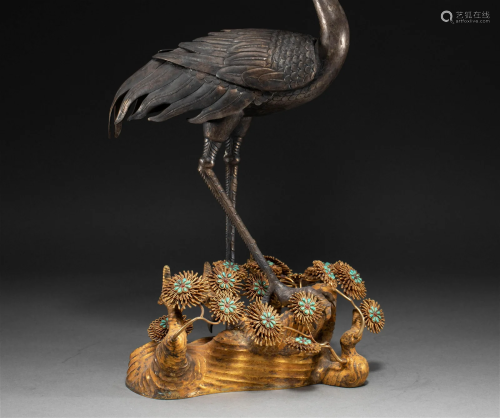 A Pair of Gilt Silver Swan Shaped Lamp Holders