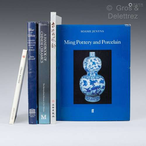 Lot de cinq livres sur la céramique chinoise et les bleu bla...