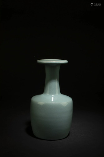 A Ru Type Vase