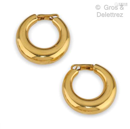 CHAUMET - Paire de boucles d’oreilles « Créole » en or jaune...