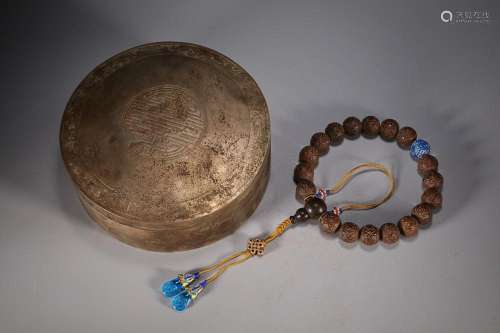CHINESE AGARWOOD 18-COUNTS ROSARY WITH CARVED 'RUYI'