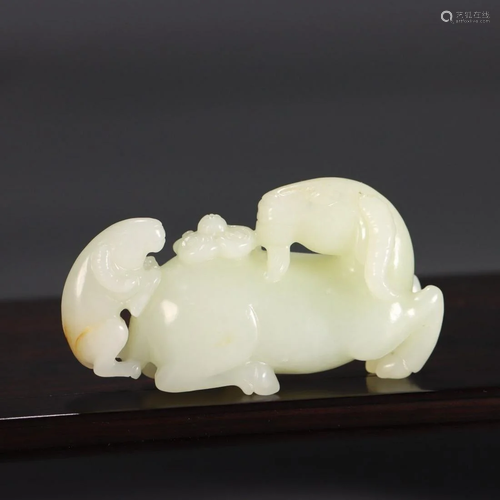 Hetian Jade Goat Decorative Ornament